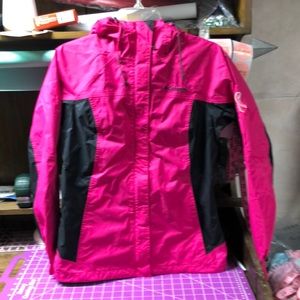 Columbia Rain Coat‎
